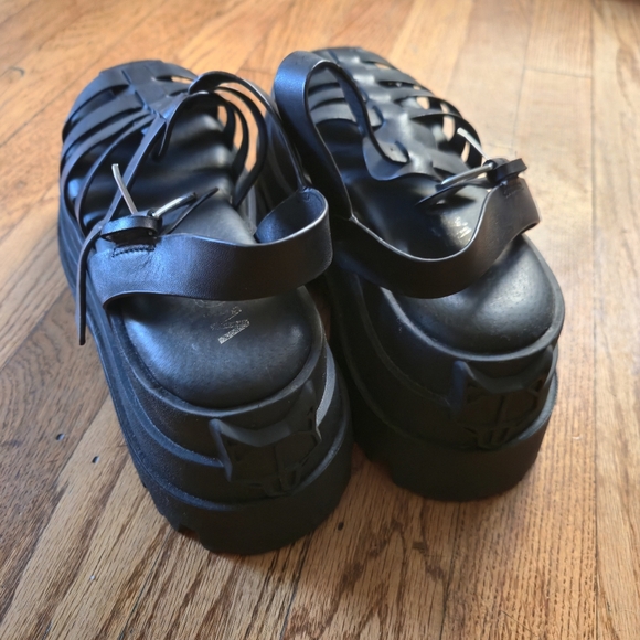 Naked Wolfe Clarissa Platform Fisherman Sandal - Picture 10 of 13